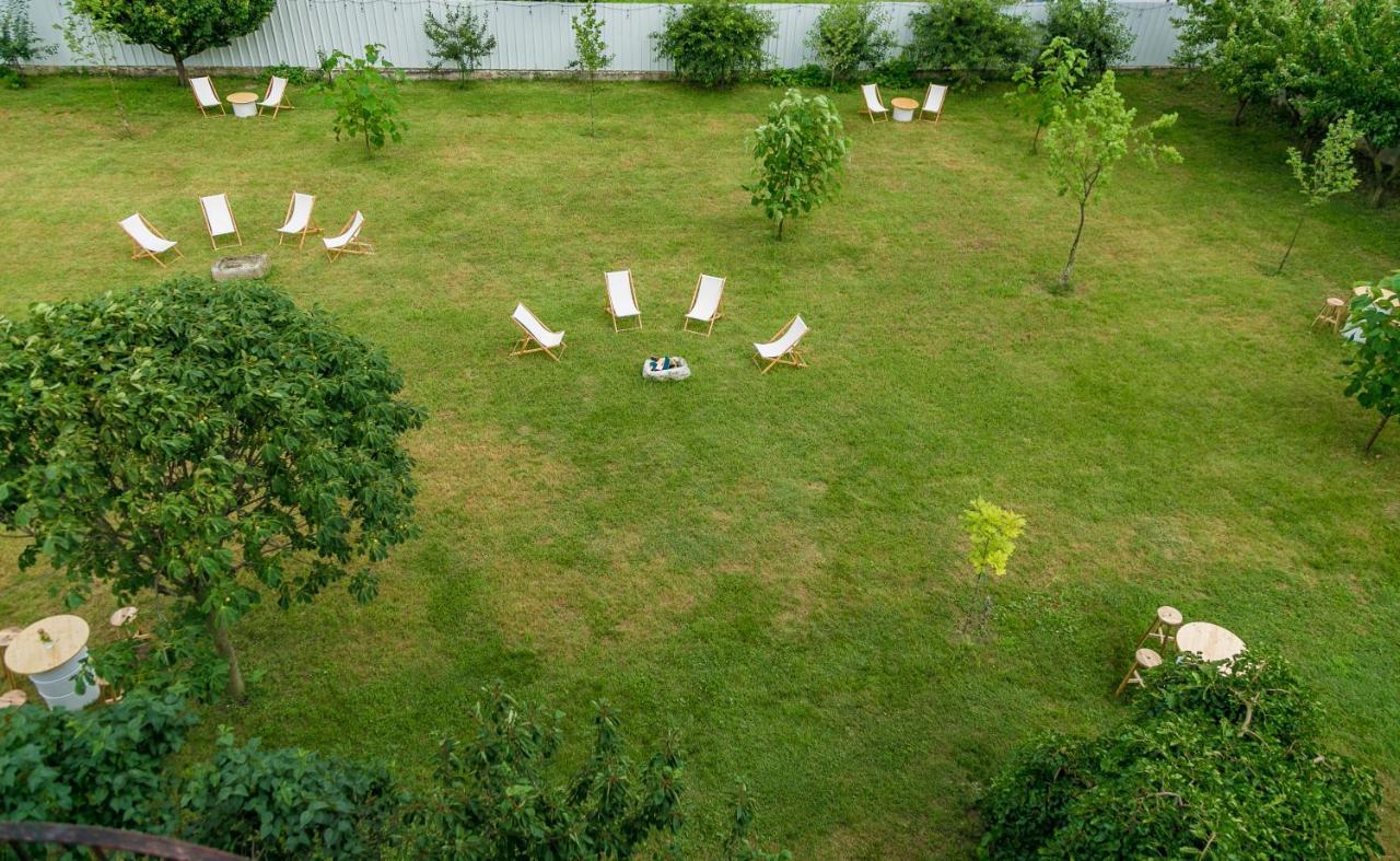 Hotel Heaven Garden Două Mai Extérieur photo