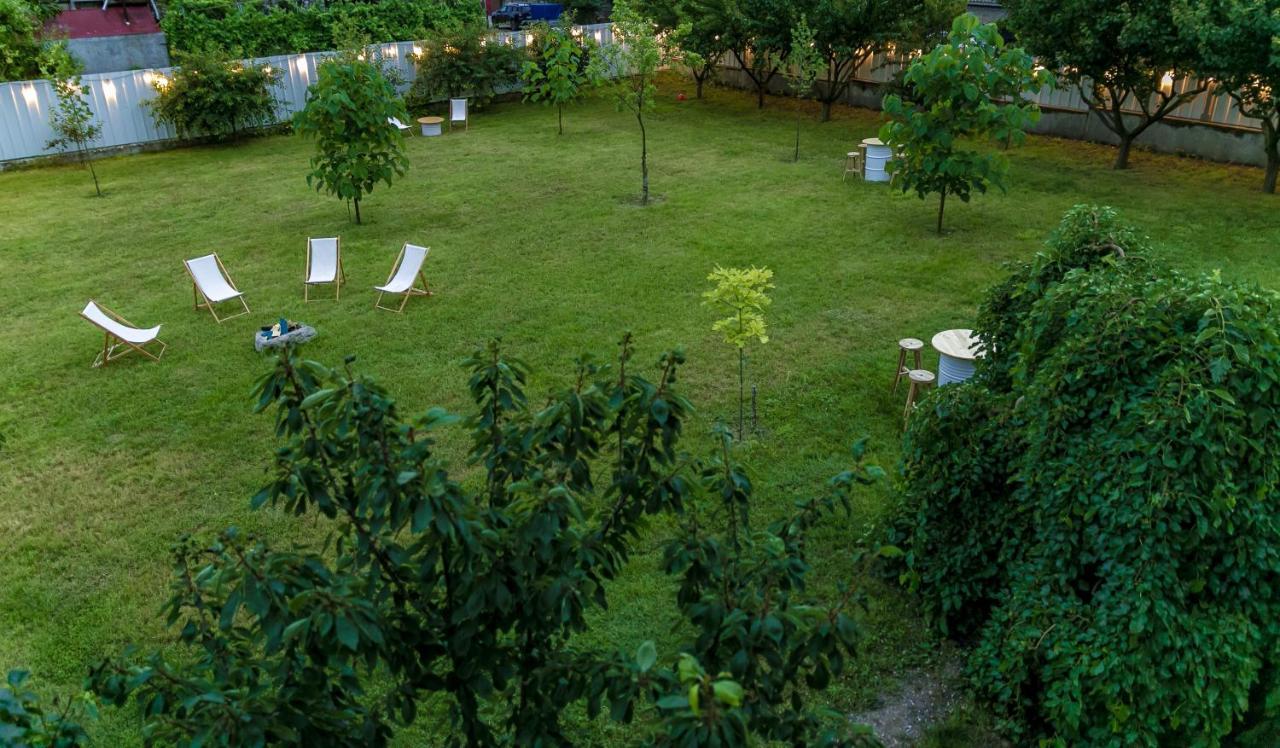Hotel Heaven Garden Două Mai Extérieur photo